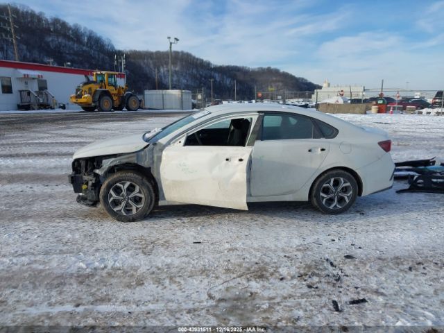 Kia Forte Lxs Image 3