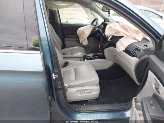 Honda Pilot Touring Image 2