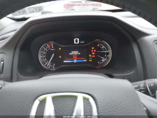 Honda Pilot Touring Image 11