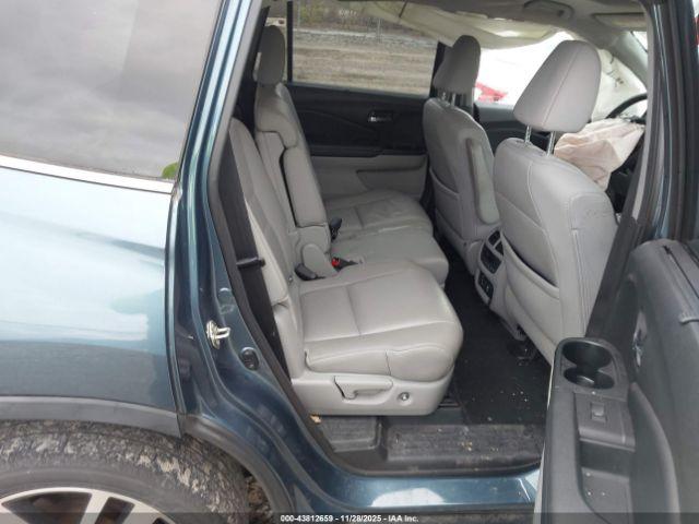 Honda Pilot Touring Image 13
