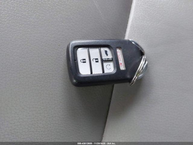 Honda Pilot Touring Image 4