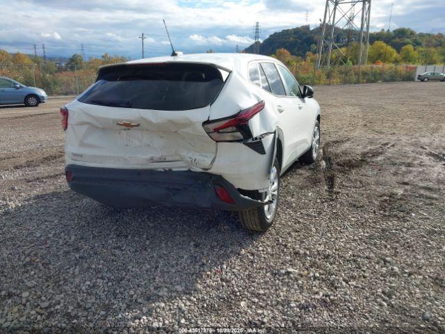 Chevrolet Trax Fwd Ls Image 4