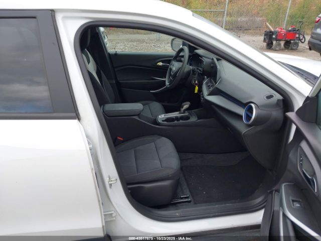 Chevrolet Trax Fwd Ls Image 16