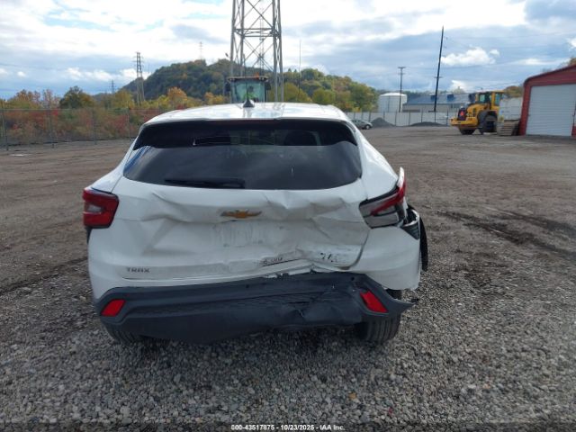 Chevrolet Trax Fwd Ls Image 2