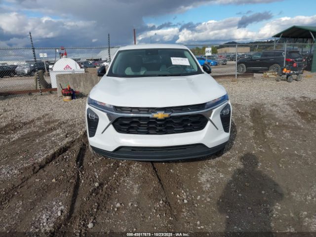 Chevrolet Trax Fwd Ls Image 12