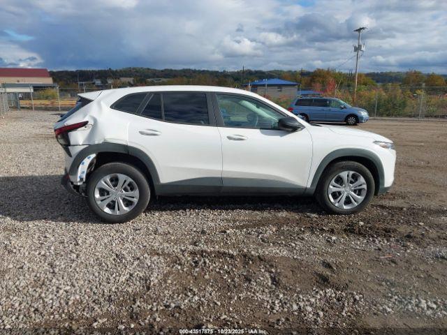 Chevrolet Trax Fwd Ls Image 13