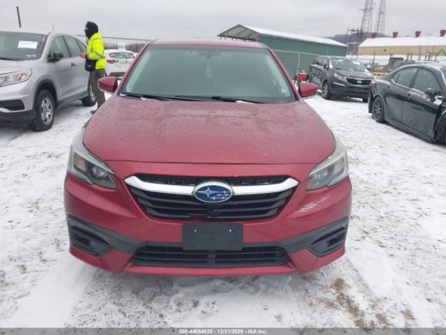Subaru Legacy Premium Image 16