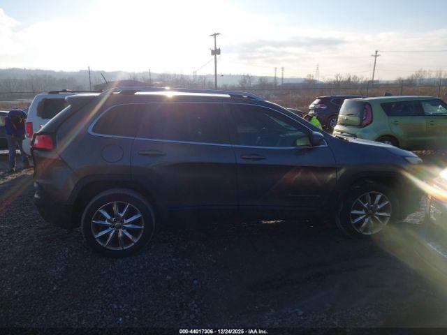 Jeep Cherokee Limited Image 10