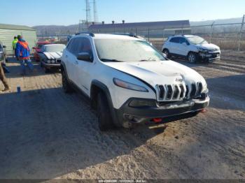  Salvage Jeep Cherokee