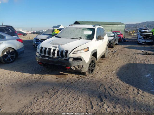 Jeep Cherokee Trailhawk Image 4