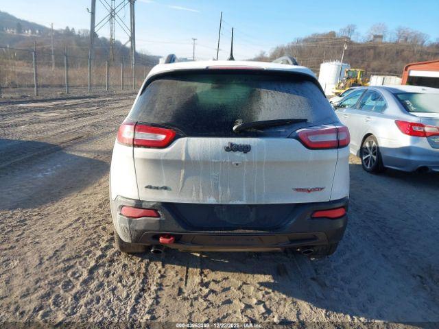 Jeep Cherokee Trailhawk Image 3