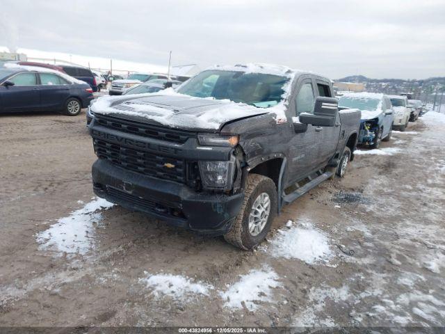 Chevrolet Silverado 2500 Image 12