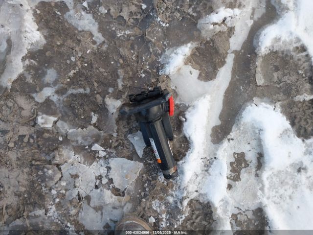 Chevrolet Silverado 2500 Image 8