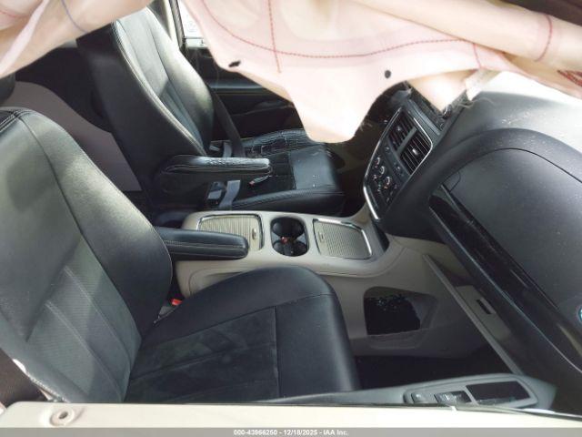 Dodge Grand Caravan Sxt Image 10