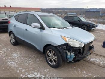  Salvage Hyundai TUCSON